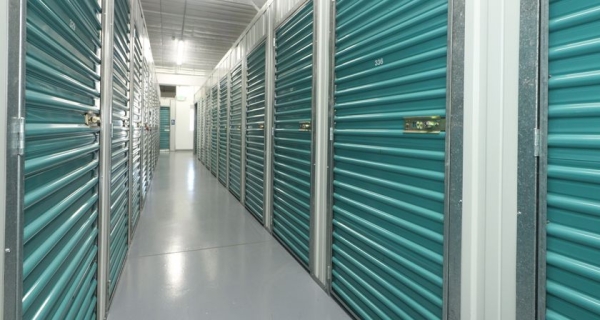 Facility photo: //images.sparefoot.com/medium/24510069e155d5f0243.jpg