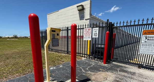 Facility photo: //images.sparefoot.com/medium/24510369e146df21dc0.jpg