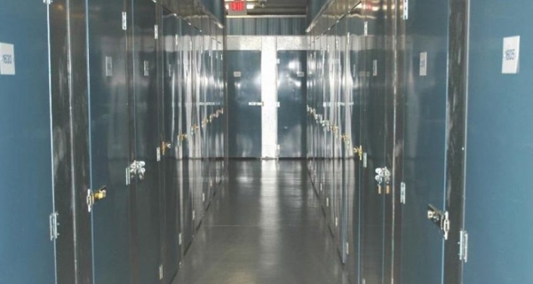 Facility photo: //images.sparefoot.com/medium/24510669e15419f36ef.jpg