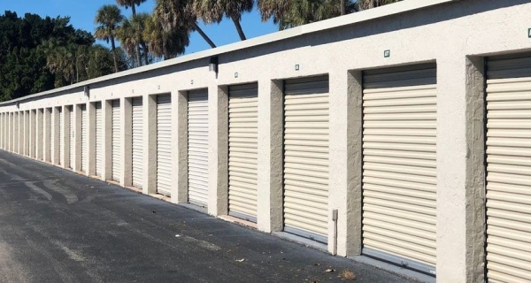 Facility photo: //images.sparefoot.com/medium/24510869e15a2898b56.jpg