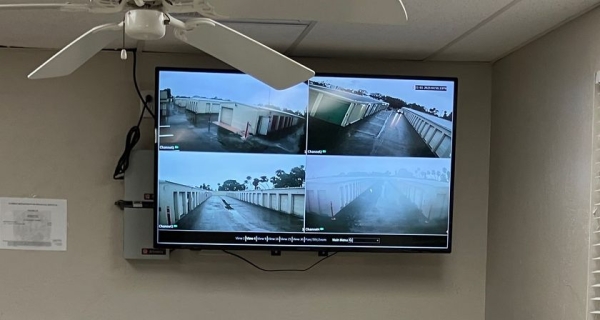 Facility photo: //images.sparefoot.com/medium/24510869e15a2ad0c78.jpg