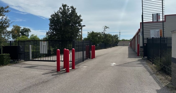 Facility photo: //images.sparefoot.com/medium/24511269e1179c60462.jpg