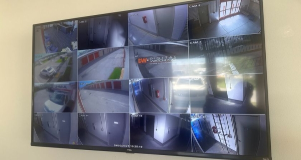 Facility photo: //images.sparefoot.com/medium/24511469e10f6aacc14.jpg