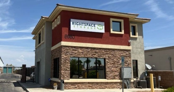 Storage Units at RightSpace - 4028 - SA Robindale - 6960 West Robindale Road