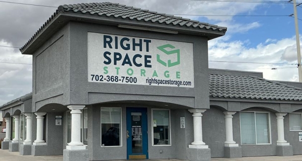 Storage Units at RightSpace Storage - 3038 - Flamingo - 6740 West Flamingo Road