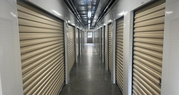 Facility photo: //images.sparefoot.com/medium/24512669e1169e1d8f0.jpg