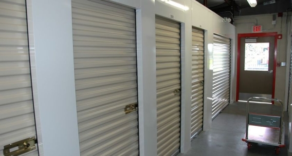 Facility photo: //images.sparefoot.com/medium/24512969e113378a1a8.jpg