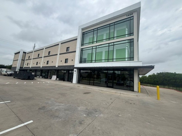 Facility photo: //images.sparefoot.com/medium/24514269e374632e2fe.jpg