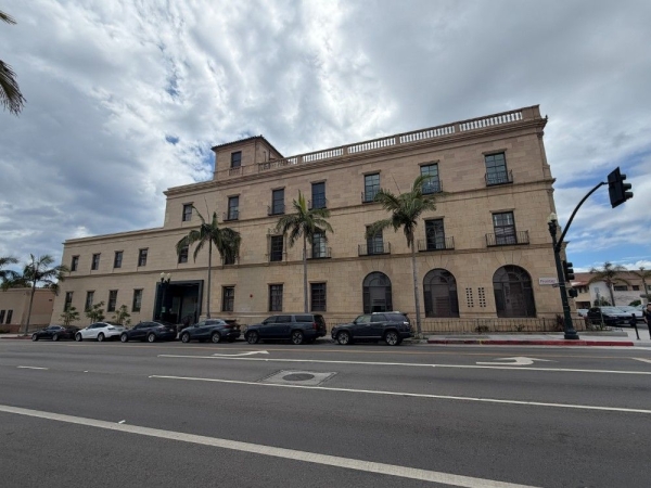 Facility photo: //images.sparefoot.com/medium/24514469e3745e0d35b.jpg