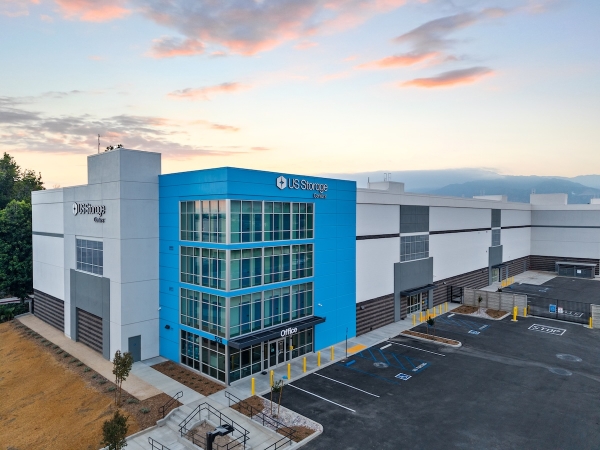 Facility photo: //images.sparefoot.com/medium/2451546a3ee79f4d6e5.jpg