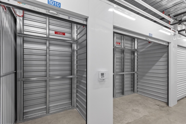 Facility photo: //images.sparefoot.com/medium/2451546a3ee7a2e636b.jpg