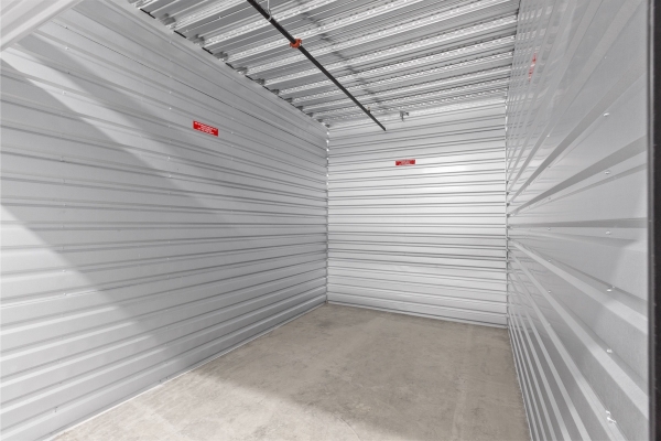 Facility photo: //images.sparefoot.com/medium/2451546a3ee7a3d738d.jpg