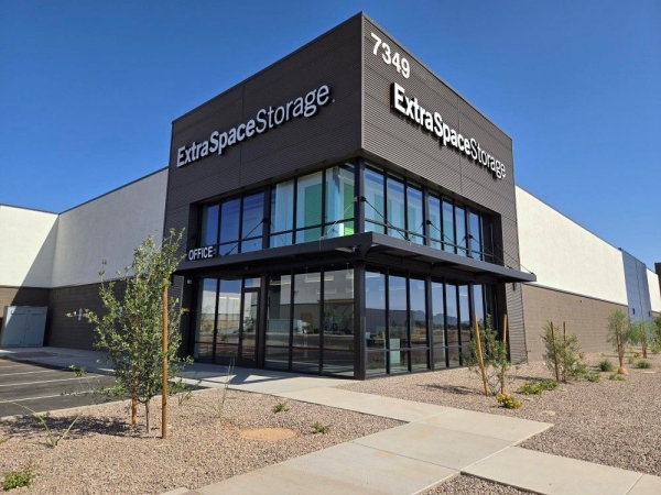 Facility photo: //images.sparefoot.com/medium/24518269eb5c91a1c82.jpg