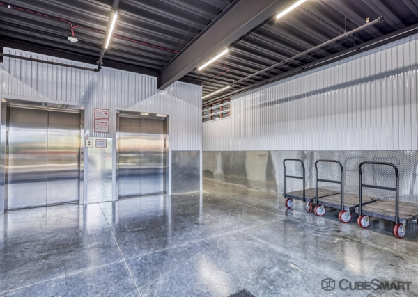 Facility photo: //images.sparefoot.com/medium/2451946a363cf57c01b.jpg