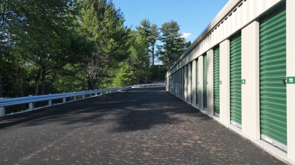 Facility photo: //images.sparefoot.com/medium/24519769ef72b5d8384.jpg