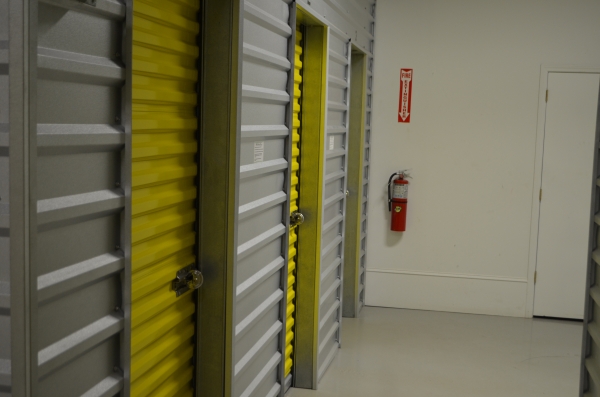 Facility photo: //images.sparefoot.com/medium/24522469f297ae5e68c.jpg