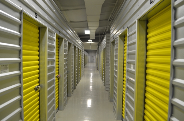 Facility photo: //images.sparefoot.com/medium/24522469f297c939c2c.jpg