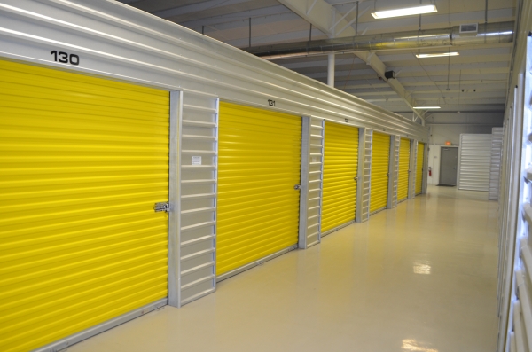 Facility photo: //images.sparefoot.com/medium/24522469f297e225007.jpg