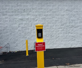 Facility photo: //images.sparefoot.com/medium/24527869f30c0bc7dab.jpg
