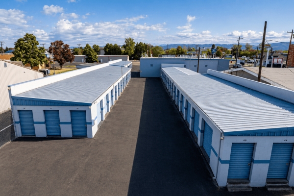 Facility photo: //images.sparefoot.com/medium/24528569f9e2b675b7d.jpeg