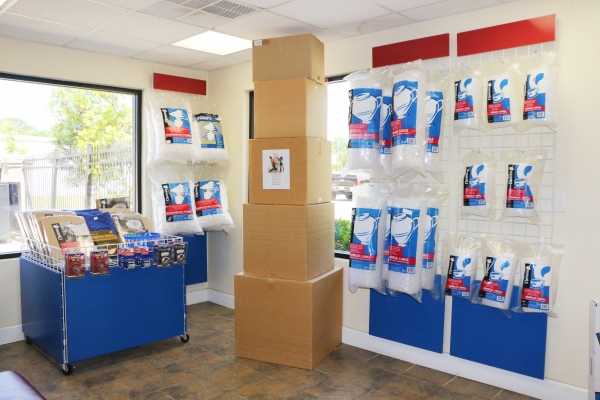 Storage Units at Stop N Stor Hinesville (Kacey Drive) - 1049 Kacey Dr