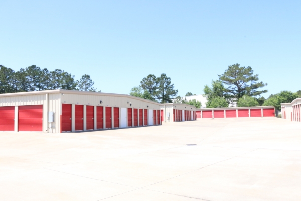 Storage Units at Stop N Stor Hinesville (Kacey Drive) - 1049 Kacey Dr