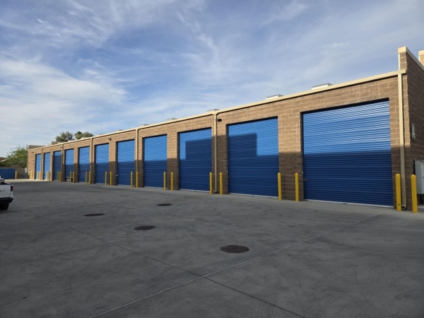 Storage Units at Extra Space Storage - 5207 - Phoenix - E Union Hills Dr - 2440 East Union Hills Drive
