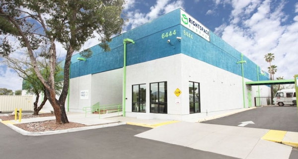 Storage Units at RightSpace Storage - 3049 - Broadway Tucson - 6444 E Broadway Blvd