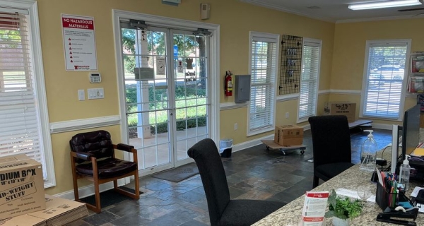 Facility photo: //images.sparefoot.com/medium/24540269fba45511935.jpg