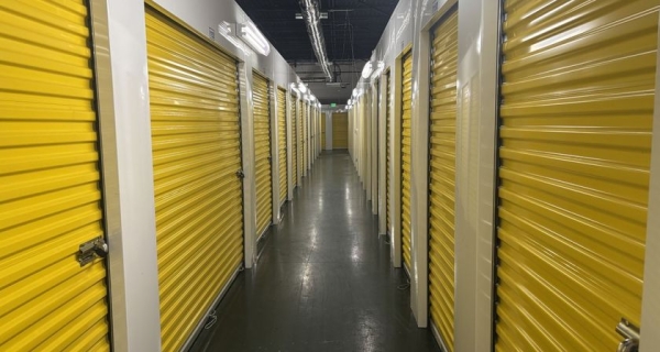 Facility photo: //images.sparefoot.com/medium/24540769fb9278294d4.jpg