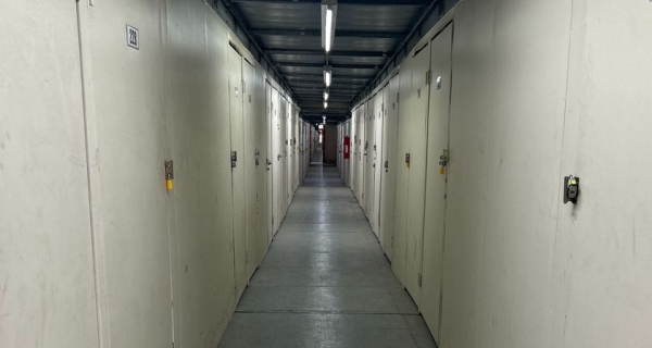 Facility photo: //images.sparefoot.com/medium/24547169fe15f01b887.jpeg