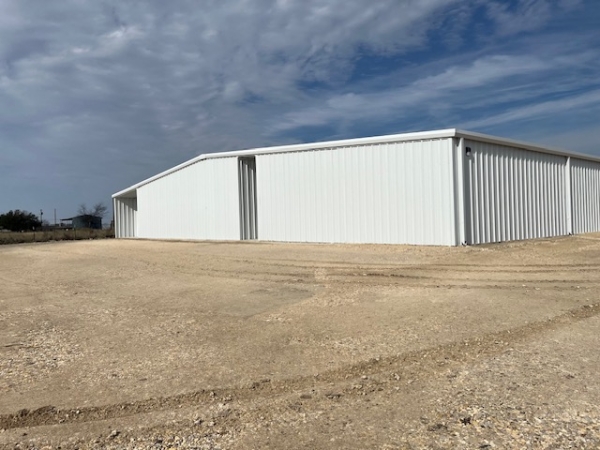 Facility photo: //images.sparefoot.com/medium/24548569fcc99733848.jpg