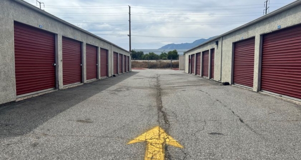 Facility photo: //images.sparefoot.com/medium/2455186a07824f46cae.jpg