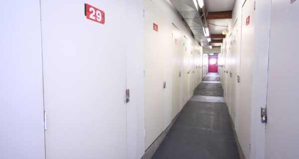 Facility photo: //images.sparefoot.com/medium/2455206a078709585fb.jpg