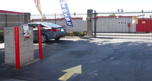 Facility photo: //images.sparefoot.com/medium/2455206a07870c13759.jpg