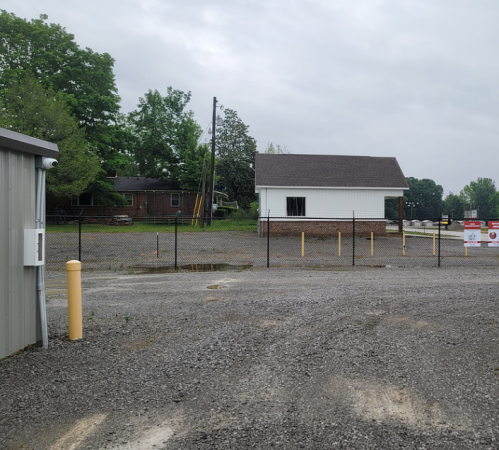 Facility photo: //images.sparefoot.com/medium/24556469fe0e1e23ab8.png