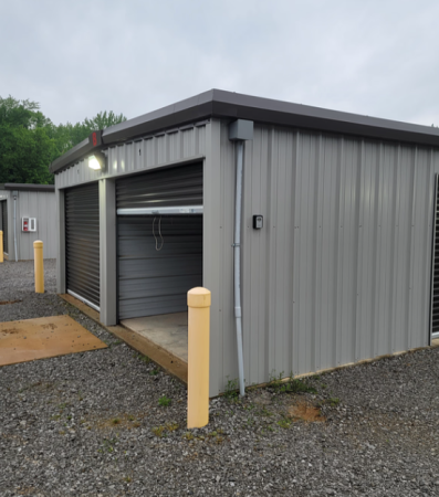 Facility photo: //images.sparefoot.com/medium/24556469fe0e1f43049.png