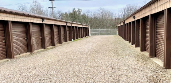 Facility photo: //images.sparefoot.com/medium/24558069fe24582c06f.png