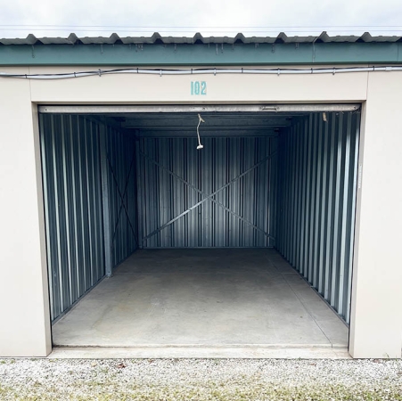 Facility photo: //images.sparefoot.com/medium/24558769fe42cf97d6e.jpg