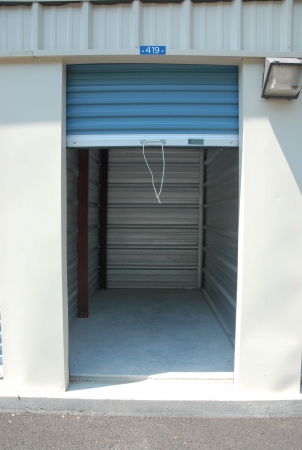 Facility photo: //images.sparefoot.com/medium/2455926a01e143543bd.jpg