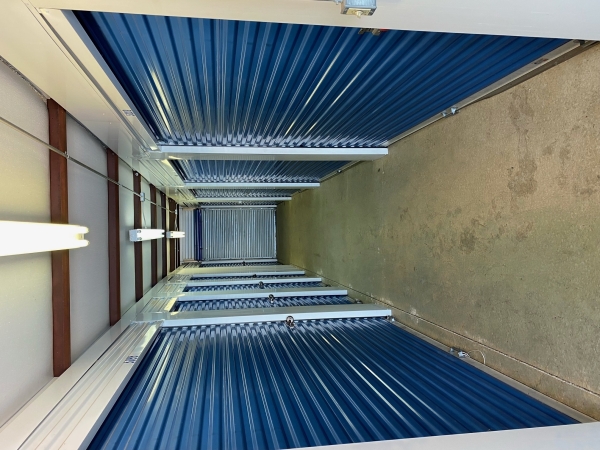 Facility photo: //images.sparefoot.com/medium/2455996a0b637c6470e.jpg