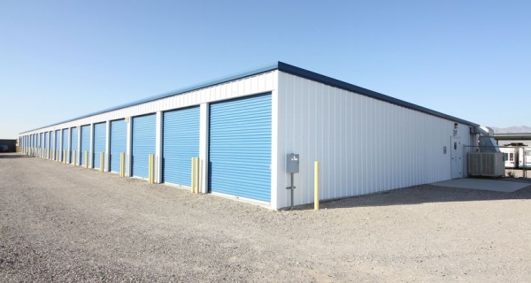 Facility photo: //images.sparefoot.com/medium/2456216a0b1a5c019fd.jpg