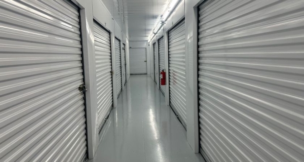 Facility photo: //images.sparefoot.com/medium/2456306a0b2d63e6cdf.jpg