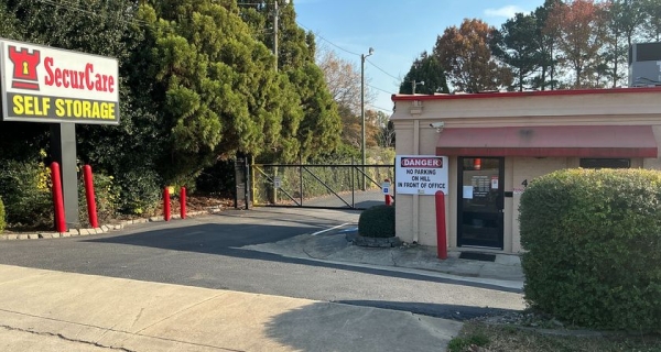 Storage Units at SecurCare - 0074 - Raleigh NC - 4615 Beryl Road
