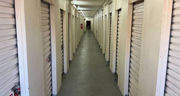 Facility photo: //images.sparefoot.com/medium/2456446a0b2b0564636.jpg