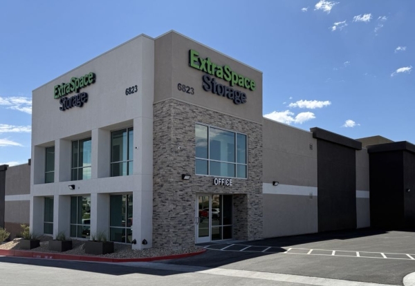 Storage Units at Extra Space Storage - 5210 - North Las Vegas - N Commerce St - 6823 North Commerce Street