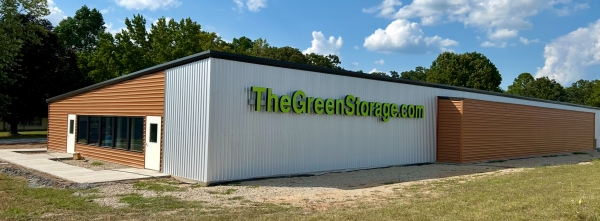 Facility photo: //images.sparefoot.com/medium/2456736a038cf53b656.jpg