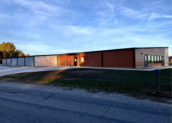 Facility photo: //images.sparefoot.com/medium/2456736a038d01d9da1.jpg