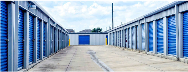 Facility photo: //images.sparefoot.com/medium/2457146a24724449b15.png