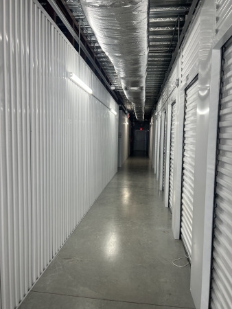 Facility photo: //images.sparefoot.com/medium/2457156a24733bf3d49.jpg